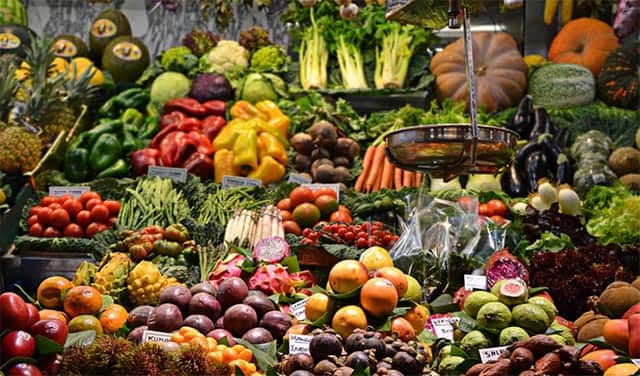 Banca de frutas e verduras, feira
